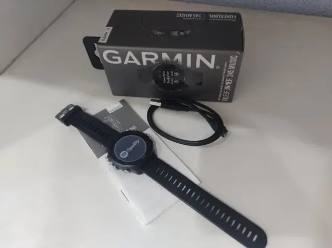 Relogio com GPS e frequencimetro Garmin Forerunner 245 Music