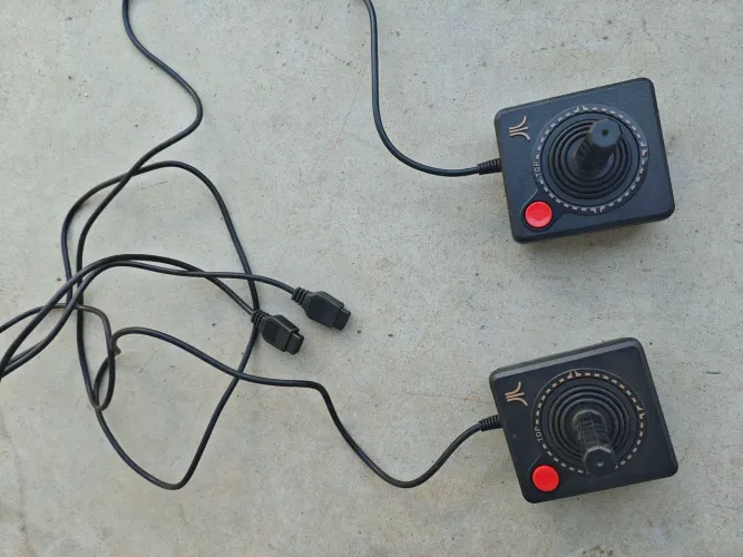 Controle clássico de Atari