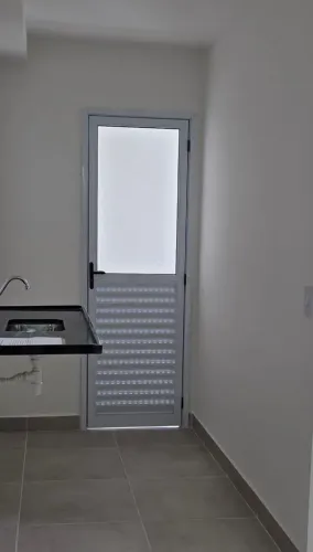 Porta de Giro Alumasa 70 x 211 cm com Vidro e Veneziana Apartamento<br>