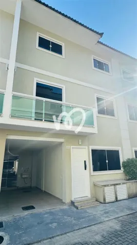 Casa Reformada em Condomínio Fechado na Taquara | 4 Quartos | 150m² | R$ 490 Mil