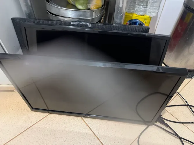 Vendo televisão 29 polegadas com conversor digital integrado