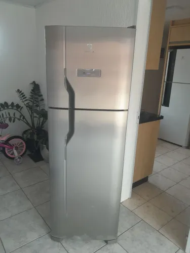 Geladeira Electrolux 310 litros 110v 