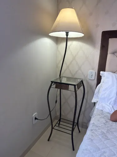Mesa de cabeceira 