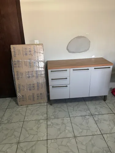 Armário de Cozinha Compacta Modulada 2 Peças 6 Portas com Tampo e Vidro 100% MFF