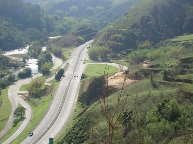 Terrenos Industriais Região de Três Rios - RJ x Areal - RJ