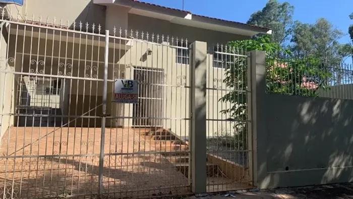 Casa à venda - Jd Bandeirantes
