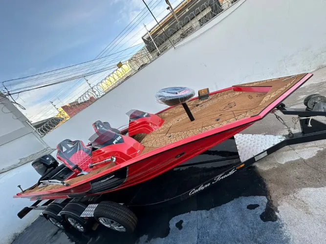 Lancha Plus Calaca Nautica  115 Pro XS Mercury