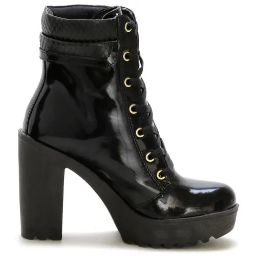 Bota coturno