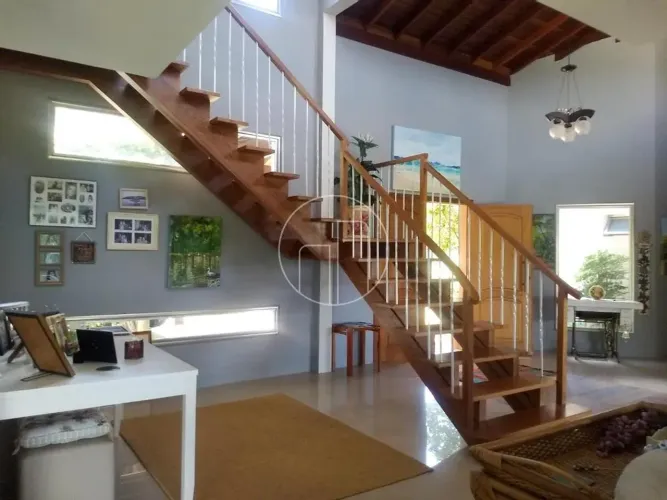 Sobrado à venda em Campinas, Joaquim Egídio, com 3 suítes, com 395 m², Serra das Cabras