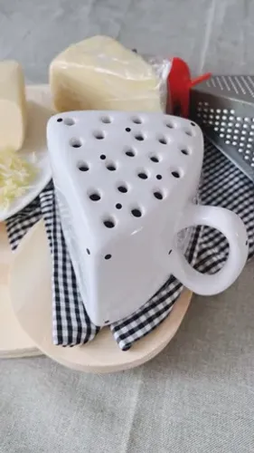 Porta Queijo Ralado