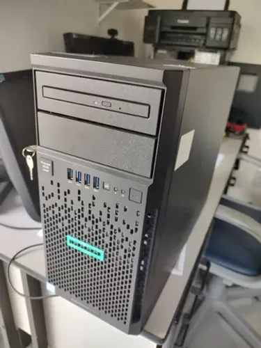 Servidor HP Proliant ML30 Gen9 vendo ou troco por algo de meu interesse