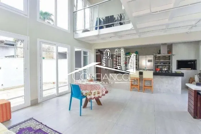 Casa Mobiliada para alugar em Alto da Rua XV, Curitiba - PR | Confiancce Imóveis