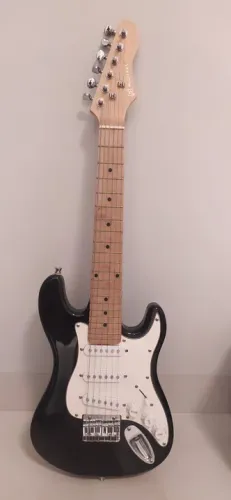 Guitarra infantil Michael GM 219 + Amplificador de som Meteoro