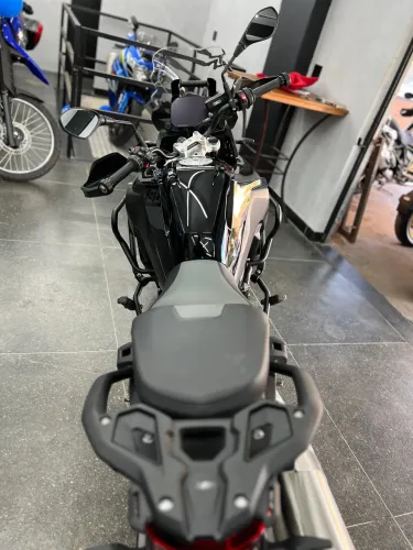 BMW F 750 GS novíssima e pouco rodada. Apenas cidade.