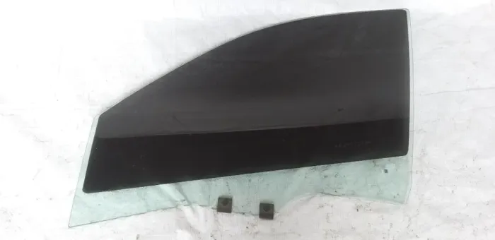 Vidro porta dianteira esquerda  Renault Captur 19  #017