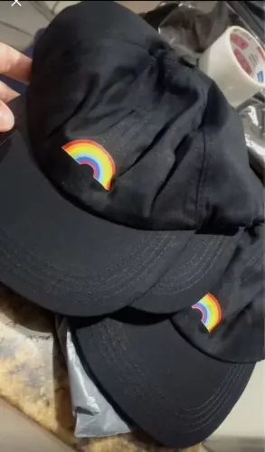 Boné arco iris unissex novo!