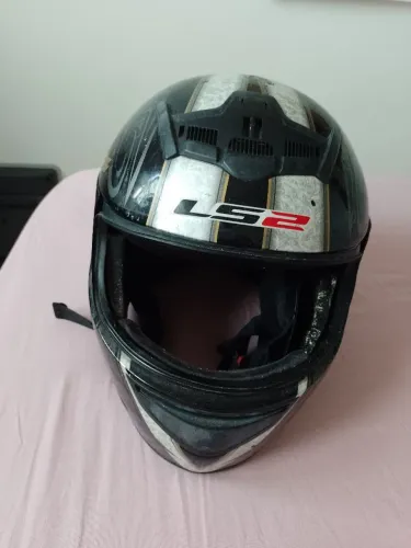 Capacete LS2