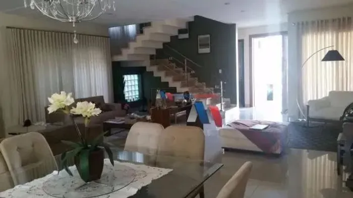 Casa com 4 dormitórios à venda, 380 m² por R$ 3.360.000,00 - Condomínio Harmonia Residence