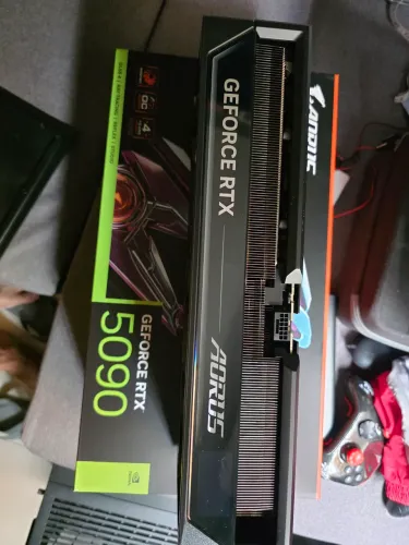 Rtx 5090 aorus master 32gb