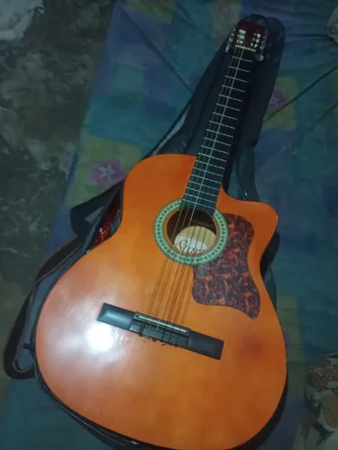 Violão Giannini Star em ótimo estado