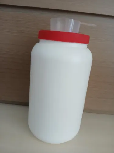 Pote vazio com dosador - Capacidade 900 grs