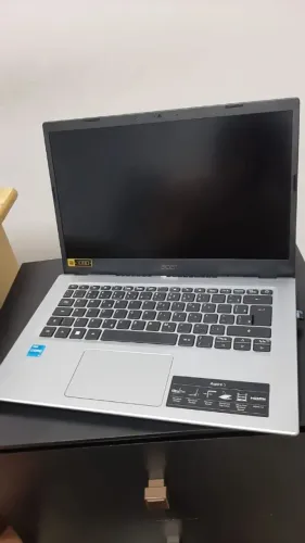 Acer Aspire 5 com SSD 240gb + HD 500gb, i3 1115G4 - A514-54-324N