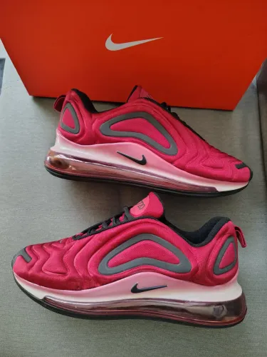 Tênis Nike Air Max 720