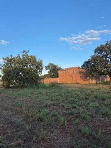 LOTE A VENDA EM LUZIMANGUES