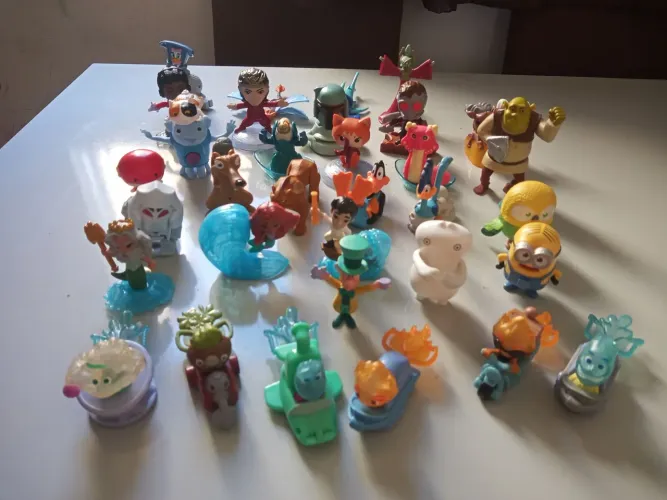 Lote miniaturas MC Donald e Burger King