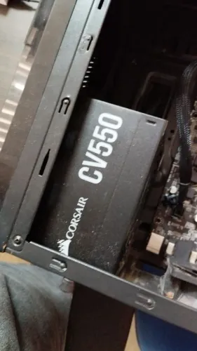 Fonte Corsair CV550 550W 80 Plus Bronze