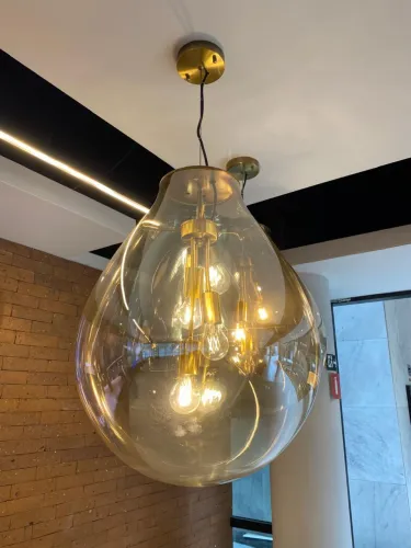 Pendente de Vidro Fumê Gigante com Design Moderno