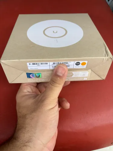 UniFi U6+ com Fonte de 48v