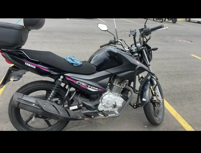 Vende-se factor 150 ED 1018