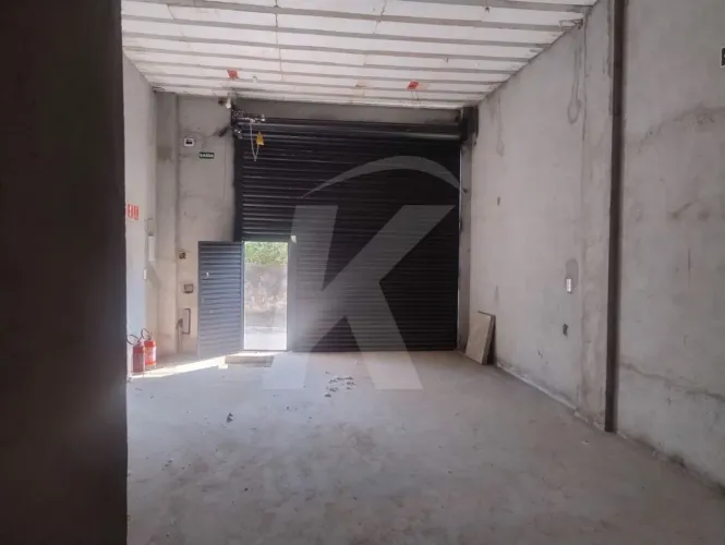 Oportunidade de Loja para Locação no Bairro do Peri, Personalize seu Negócio!