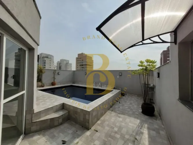 Cobertura com piscina em Moema.