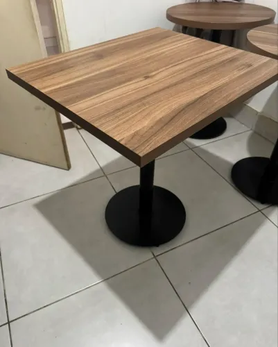 Mesa para Cafeterias 