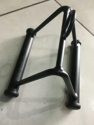 Puxador Triângulo preto