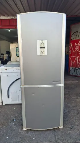 Geladeira Brastemp inverse frost free envelopada