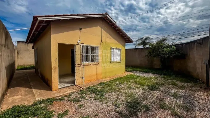 Casa à venda de 2 quartos à no Santa Terezinha II