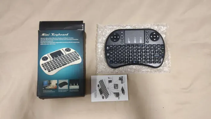 Mini Teclado e Touch Pad Sem Fio USB para Diversos Dispositivos