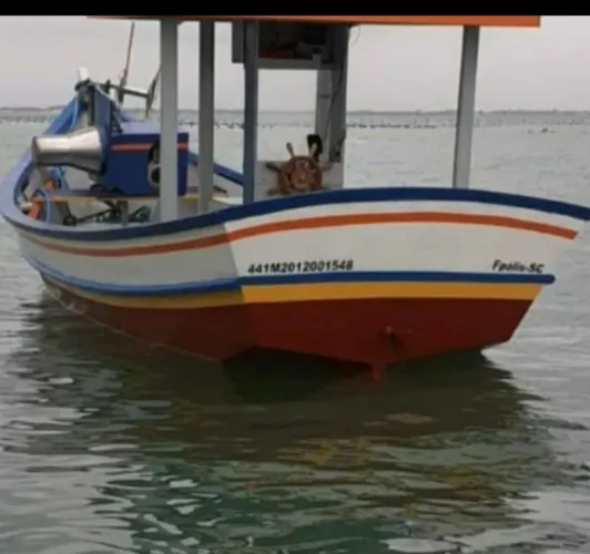 Construo barcos de madeira !! 