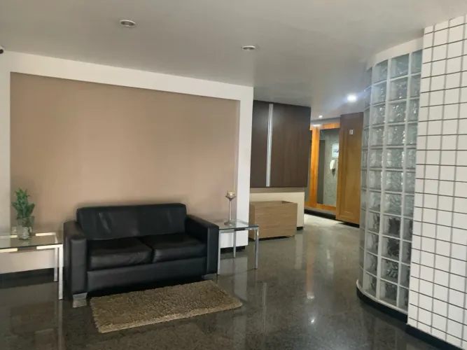 Apto Venda ou aluguel,Candelaria,4 suites, lazer c piscina, andar alto.