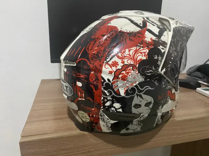 Capacete