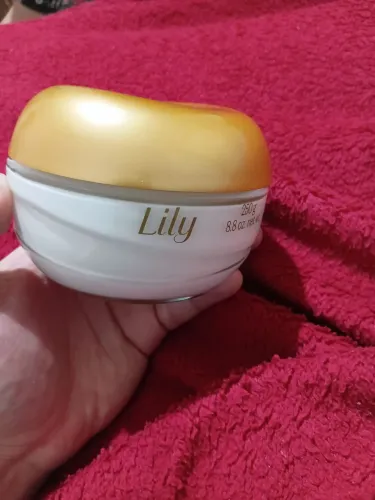 Creme lily usado somente duas vezes