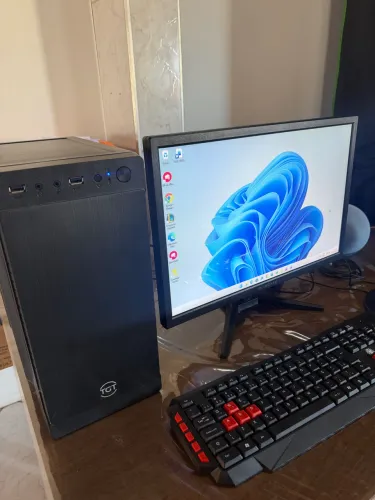 PC Gamer / Completo / Ryzen 5 3400G / 16GB RAM / SSD 240GB / Monitor / Kit Gamer