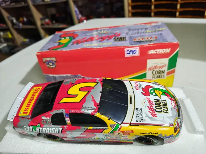 Miniatura Nascar 1/24 kellggs