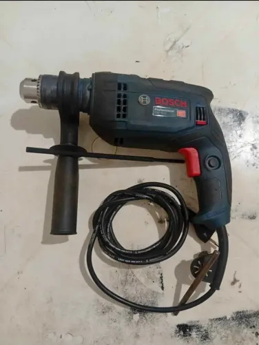 FURADEIRA BOSCH PROFESSIONAL 850W - SEMINOVA
