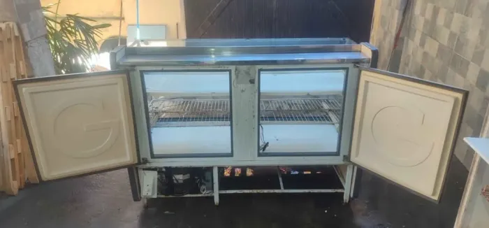 Freezer expositor Gelopar