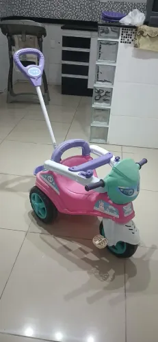 Carrinho Triciclo De Passeio Baby City Menina Maral - Rosa