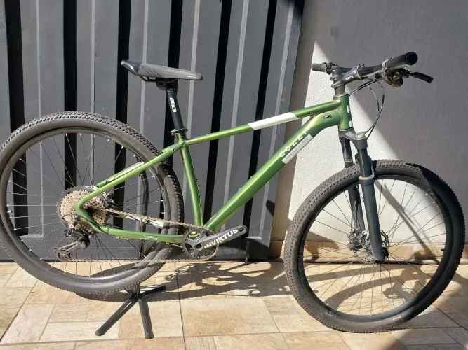 Bicicleta aro 29 COLLI 12v Deore traseiro
